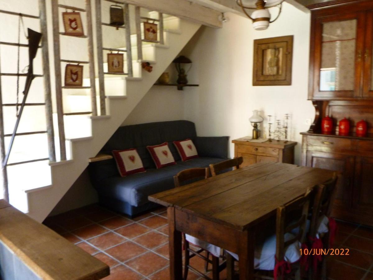 Maison De Village Saint-Paul-des-Fonts Εξωτερικό φωτογραφία