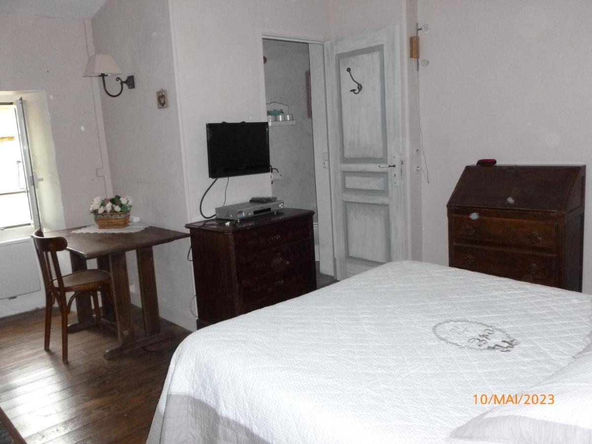 Maison De Village Saint-Paul-des-Fonts Εξωτερικό φωτογραφία